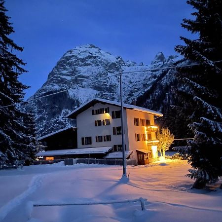 Al Cervo Albergo - Hotel Stabiziane Экстерьер фото